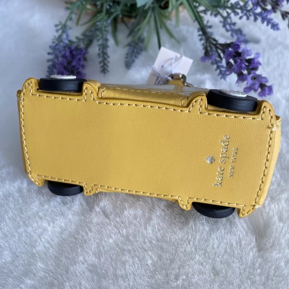 New Kate Spade Beep Beep Yellow VW Daisy Car Coin Purse Bag Charm Key chain - Picture 5 of 9